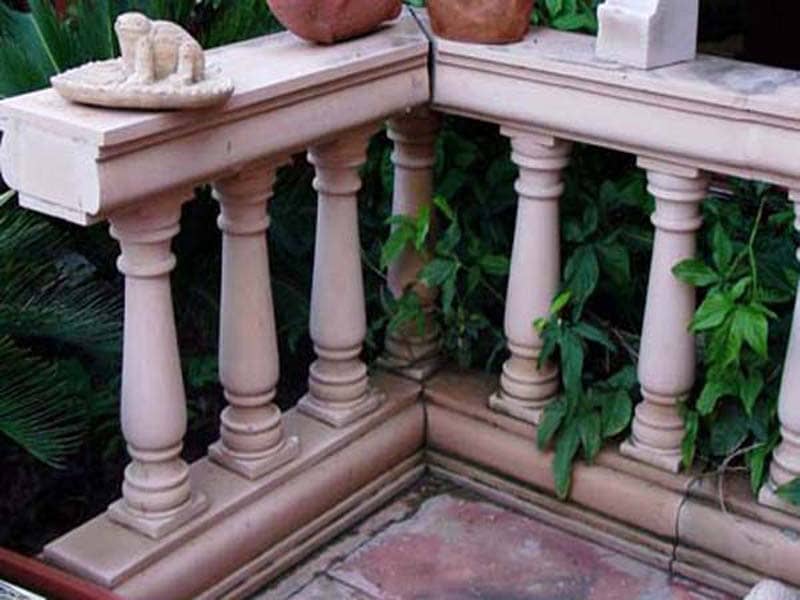 baluster-railing-beige-color-sandstone-articles
